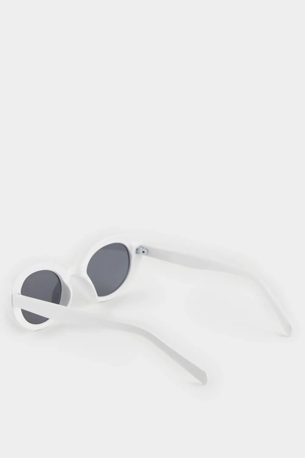 Oval-Shaped White-Framed Sunglasses